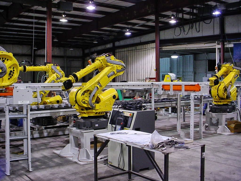 Robotic Conveyor Systems: Three Reasons to Look for a Customized Solution