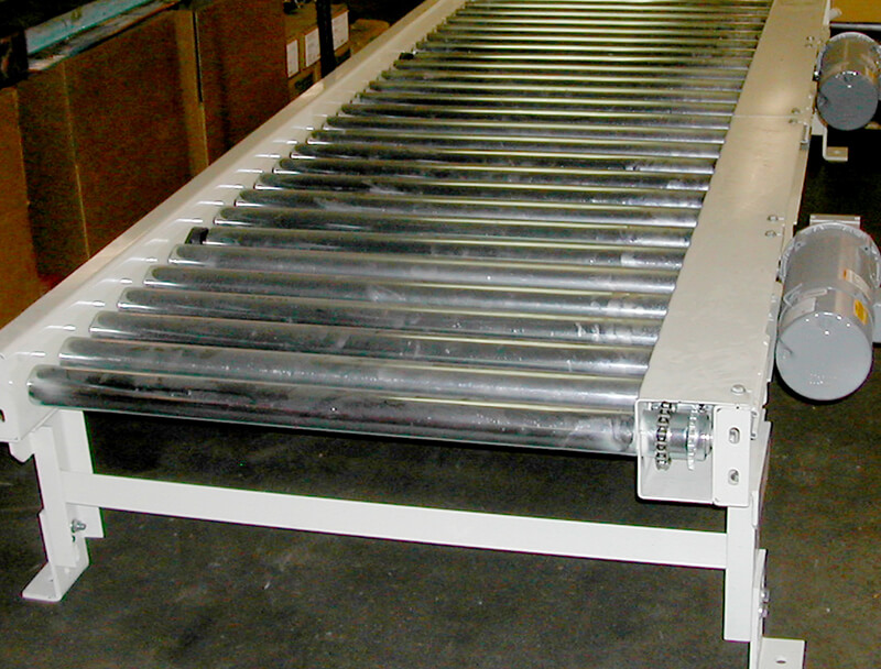 Medium duty zoned CDLR pallet conveyor.